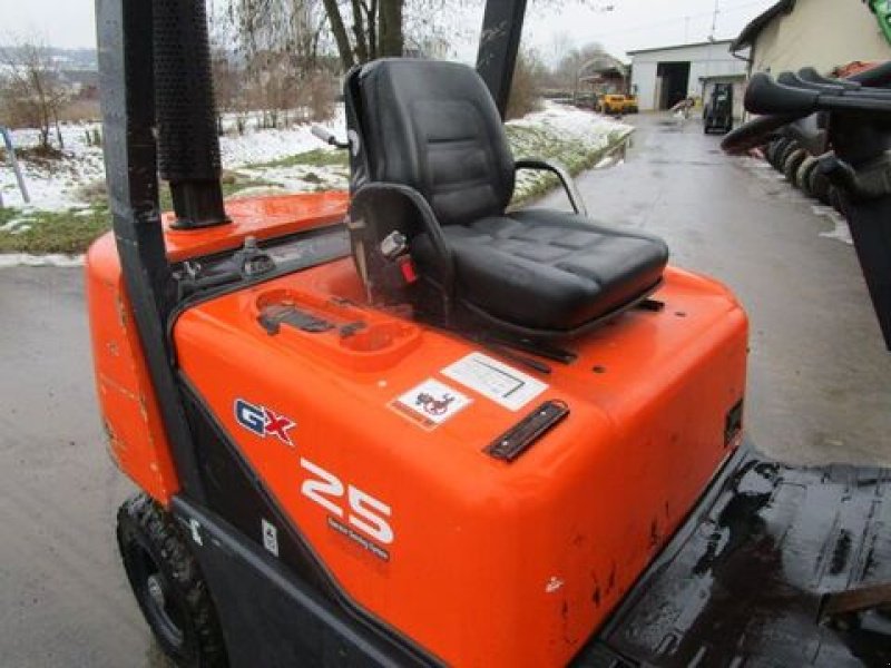 Frontstapler от тип Doosan D25G - Triplex 6,10m + Seitenschieber, Gebrauchtmaschine в Gnas (Снимка 4)