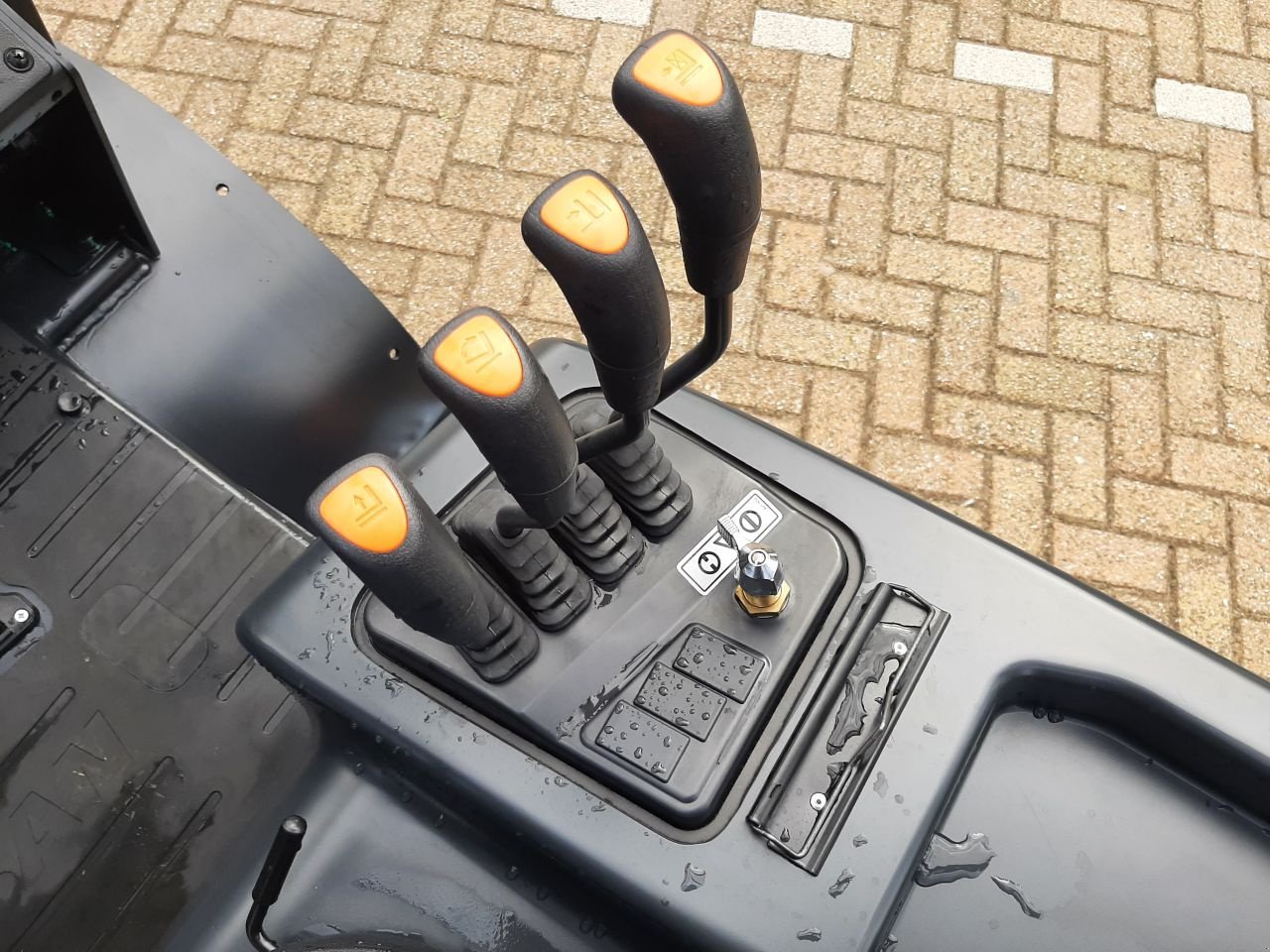 Frontstapler des Typs Doosan D30NXP, Gebrauchtmaschine in Hardegarijp (Bild 11)