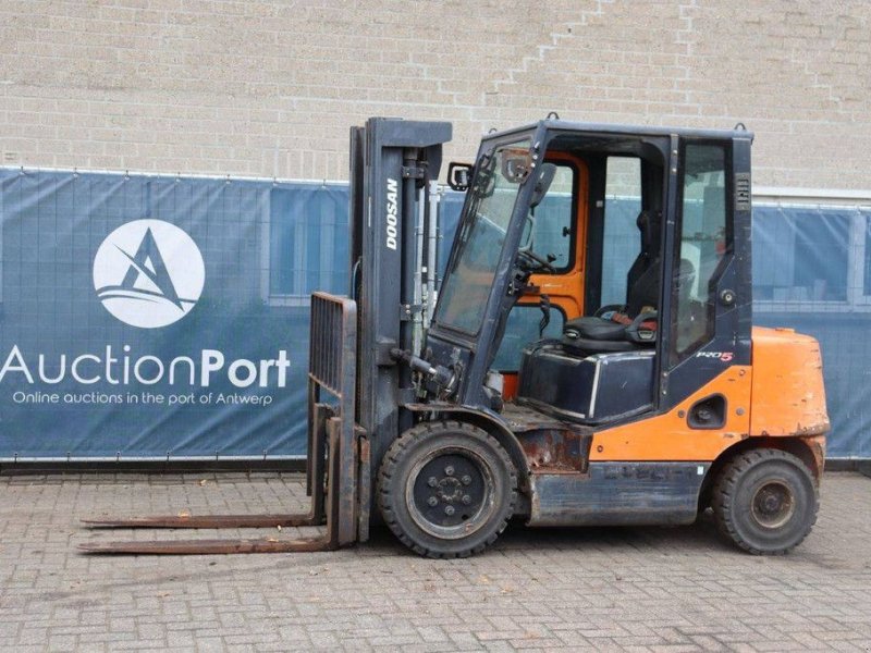 Frontstapler του τύπου Doosan D30S-5, Gebrauchtmaschine σε Antwerpen (Φωτογραφία 1)