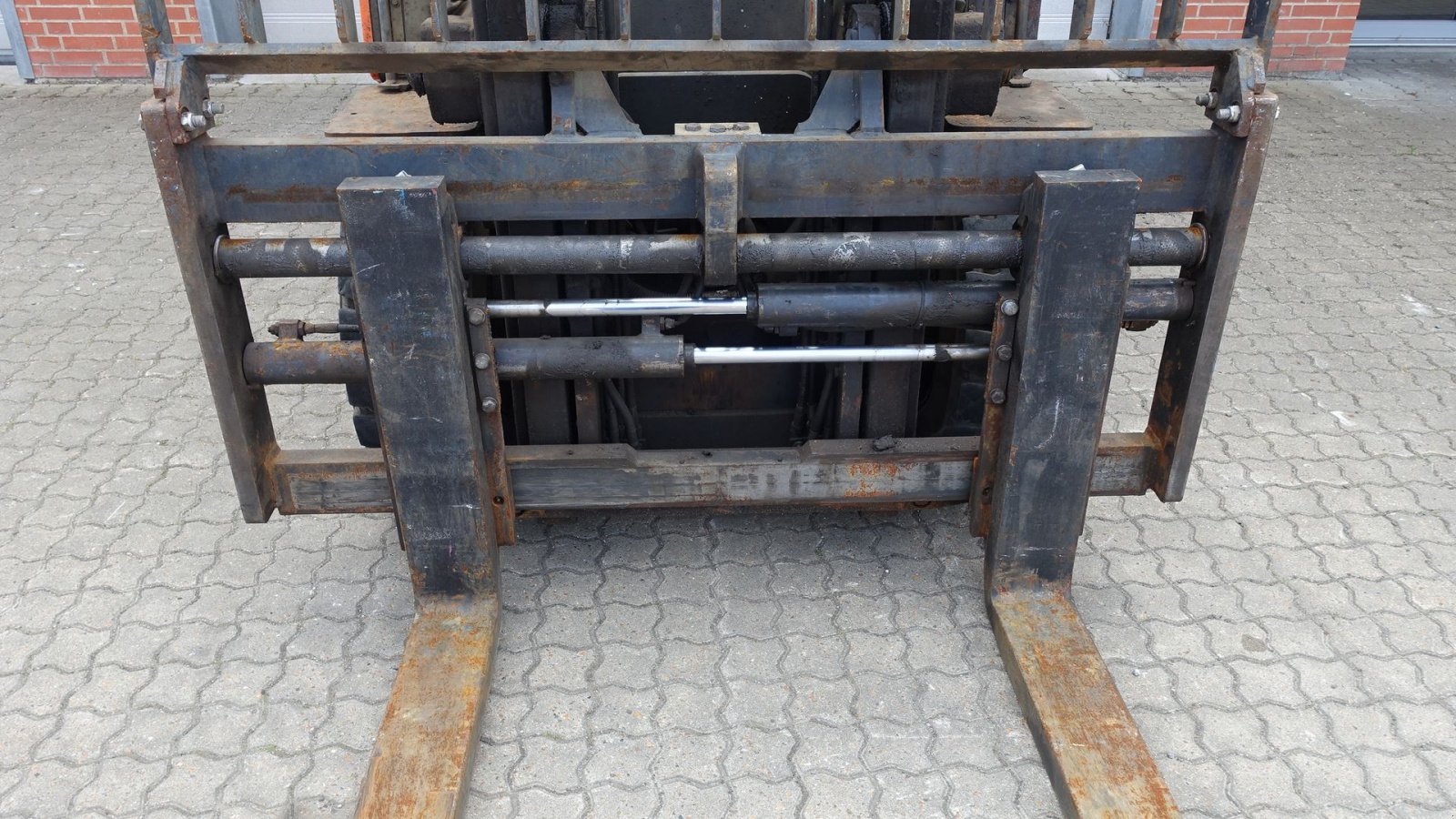 Frontstapler typu Doosan D55C-5 // 5500 kg diesel // LANGE GAFLER MED GAFFELFLYTER OG SIDESKIFT, Gebrauchtmaschine v Skive (Obrázek 5)