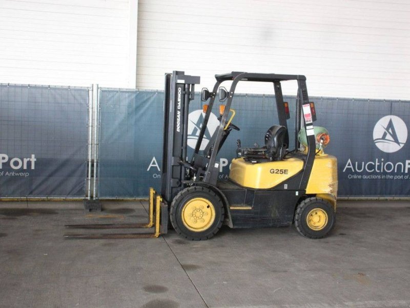 Frontstapler от тип Doosan G25E-3, Gebrauchtmaschine в Antwerpen (Снимка 1)