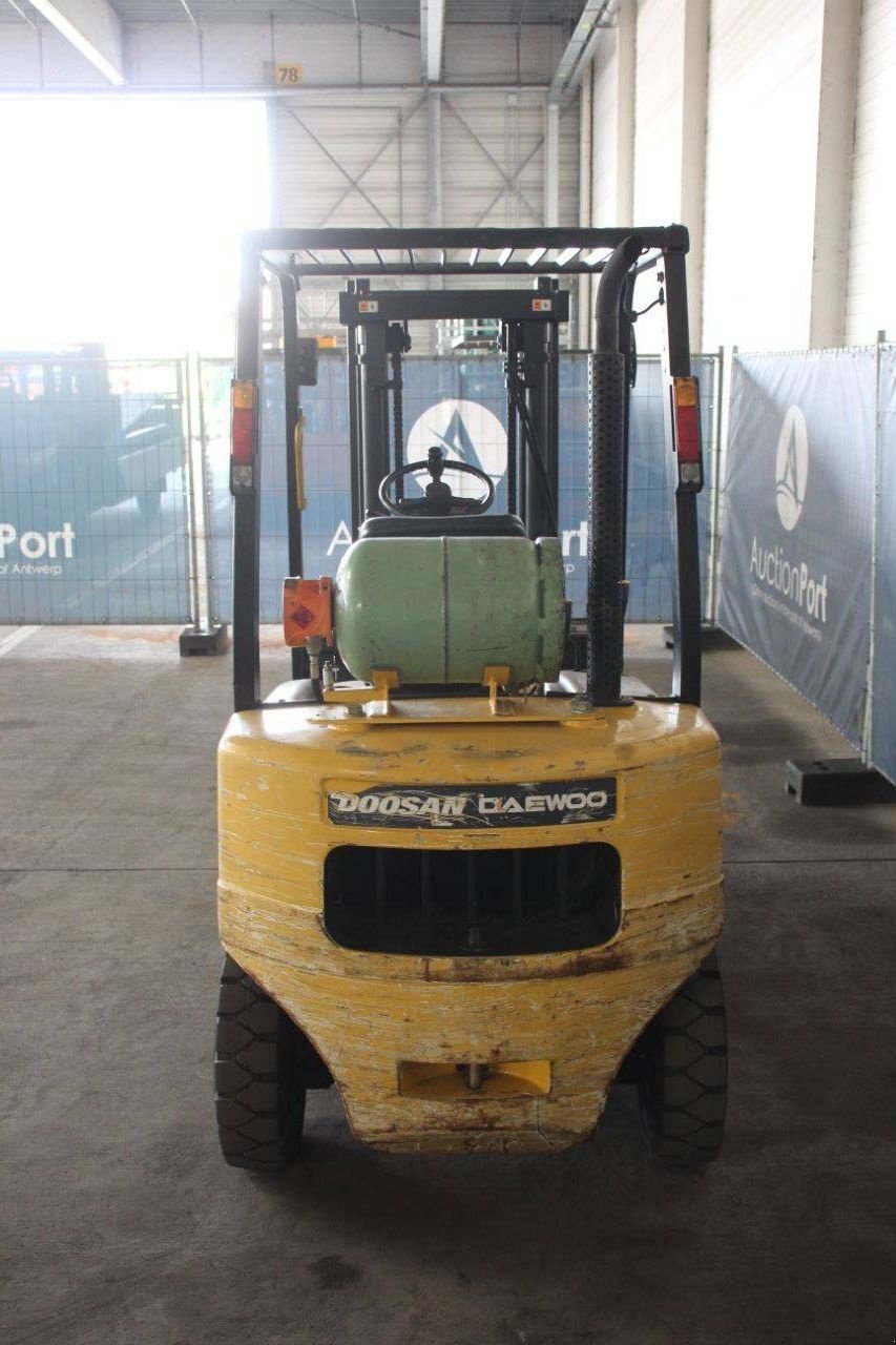 Frontstapler типа Doosan G25E-3, Gebrauchtmaschine в Antwerpen (Фотография 4)