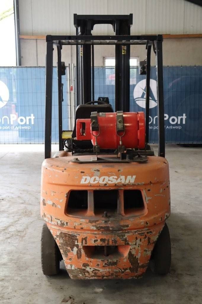 Frontstapler del tipo Doosan G25G-5, Gebrauchtmaschine en Antwerpen (Imagen 5)