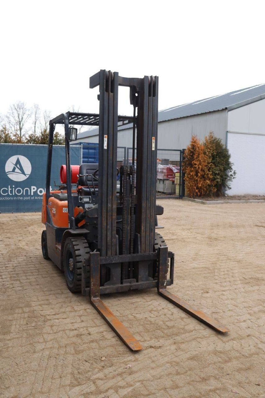 Frontstapler tip Doosan G25G-5, Gebrauchtmaschine in Antwerpen (Poză 8)