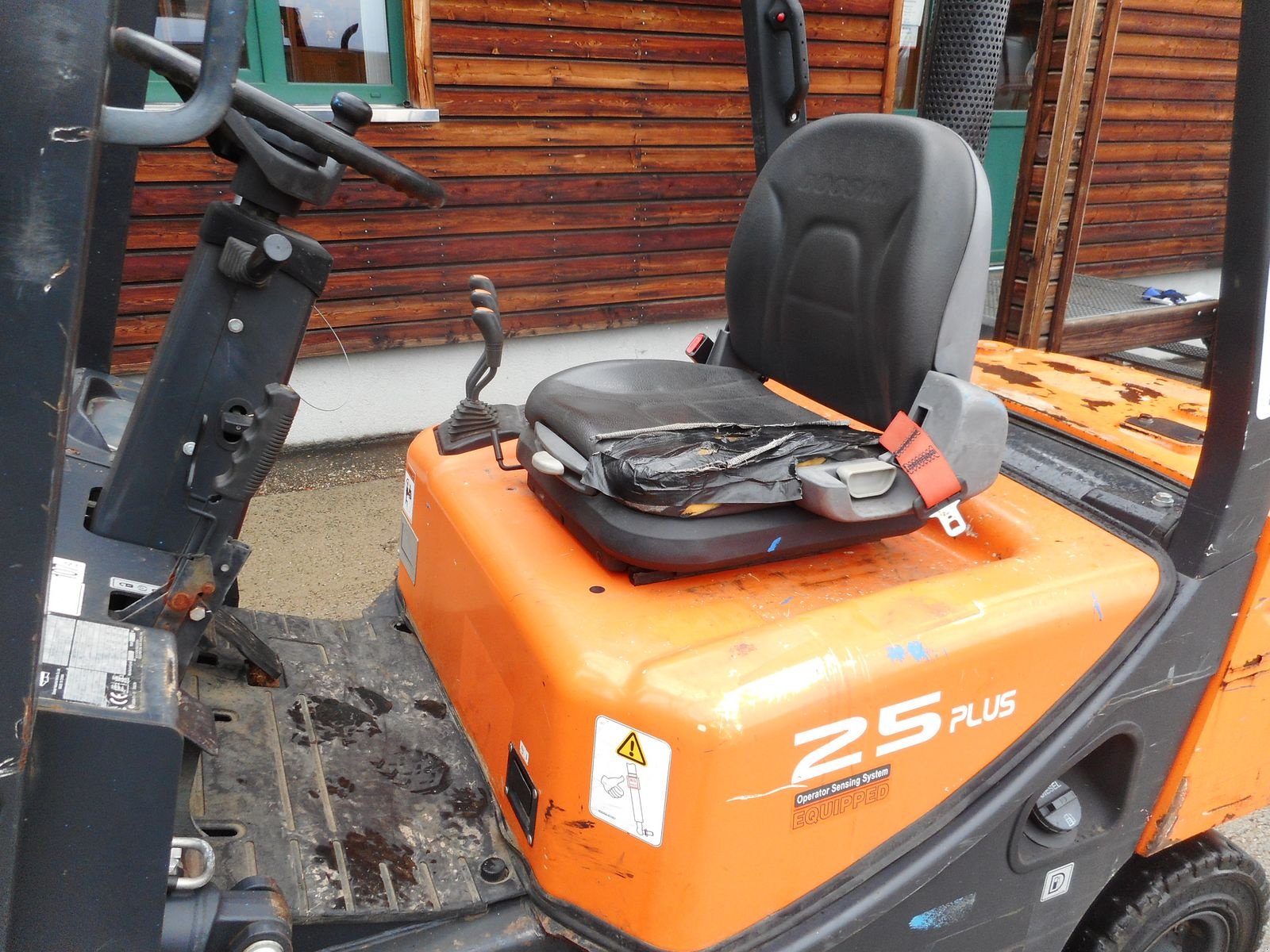 Frontstapler of the type Doosan G25GP Diesel Triplex 4,7m + SS ( Bj. 2020 ), Gebrauchtmaschine in St. Nikolai ob Draßling (Picture 9)