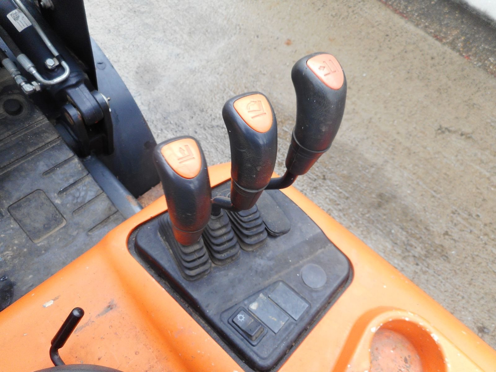 Frontstapler of the type Doosan G25GP Diesel Triplex 4,7m + SS ( Bj. 2020 ), Gebrauchtmaschine in St. Nikolai ob Draßling (Picture 10)