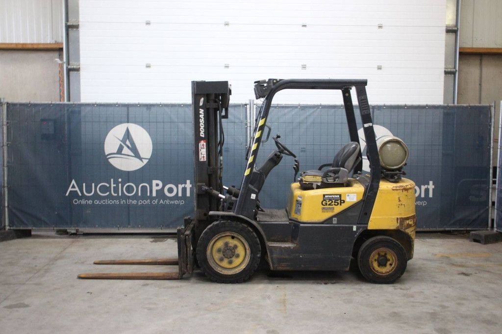 Frontstapler typu Doosan G25P-3+, Gebrauchtmaschine w Antwerpen (Zdjęcie 2)