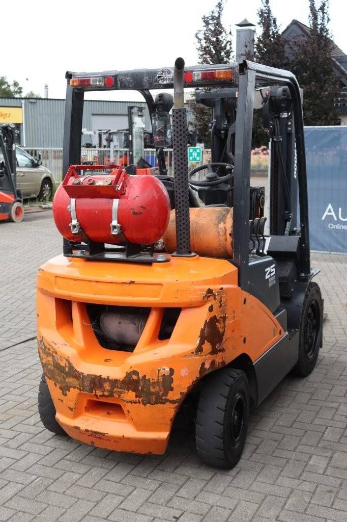 Frontstapler des Typs Doosan G25P-7, Gebrauchtmaschine in Antwerpen (Bild 8)
