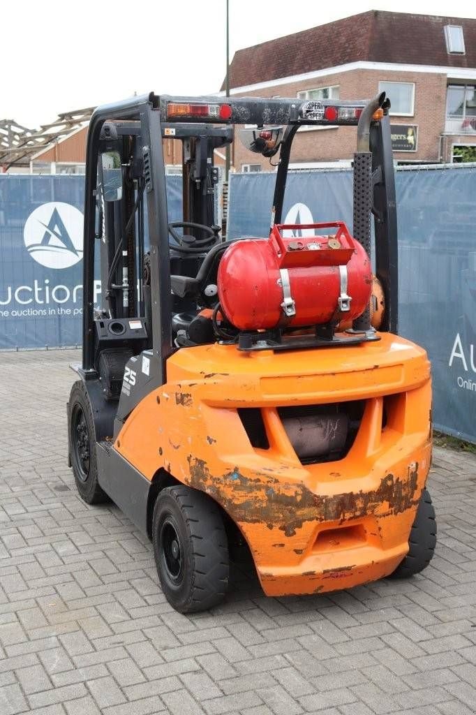 Frontstapler des Typs Doosan G25P-7, Gebrauchtmaschine in Antwerpen (Bild 5)