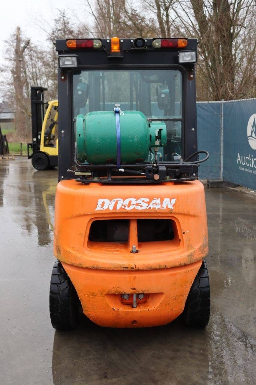 Frontstapler tipa Doosan G30E-5, Gebrauchtmaschine u Antwerpen (Slika 5)