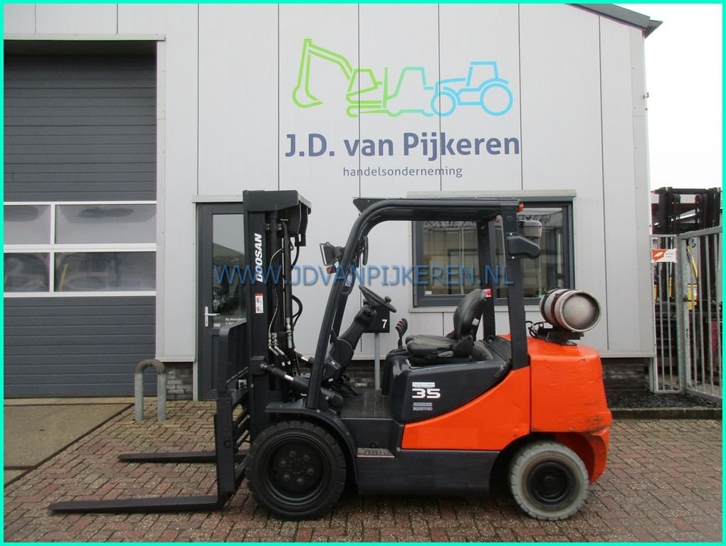 Frontstapler van het type Doosan G35C-5, Gebrauchtmaschine in IJsselmuiden (Foto 1)