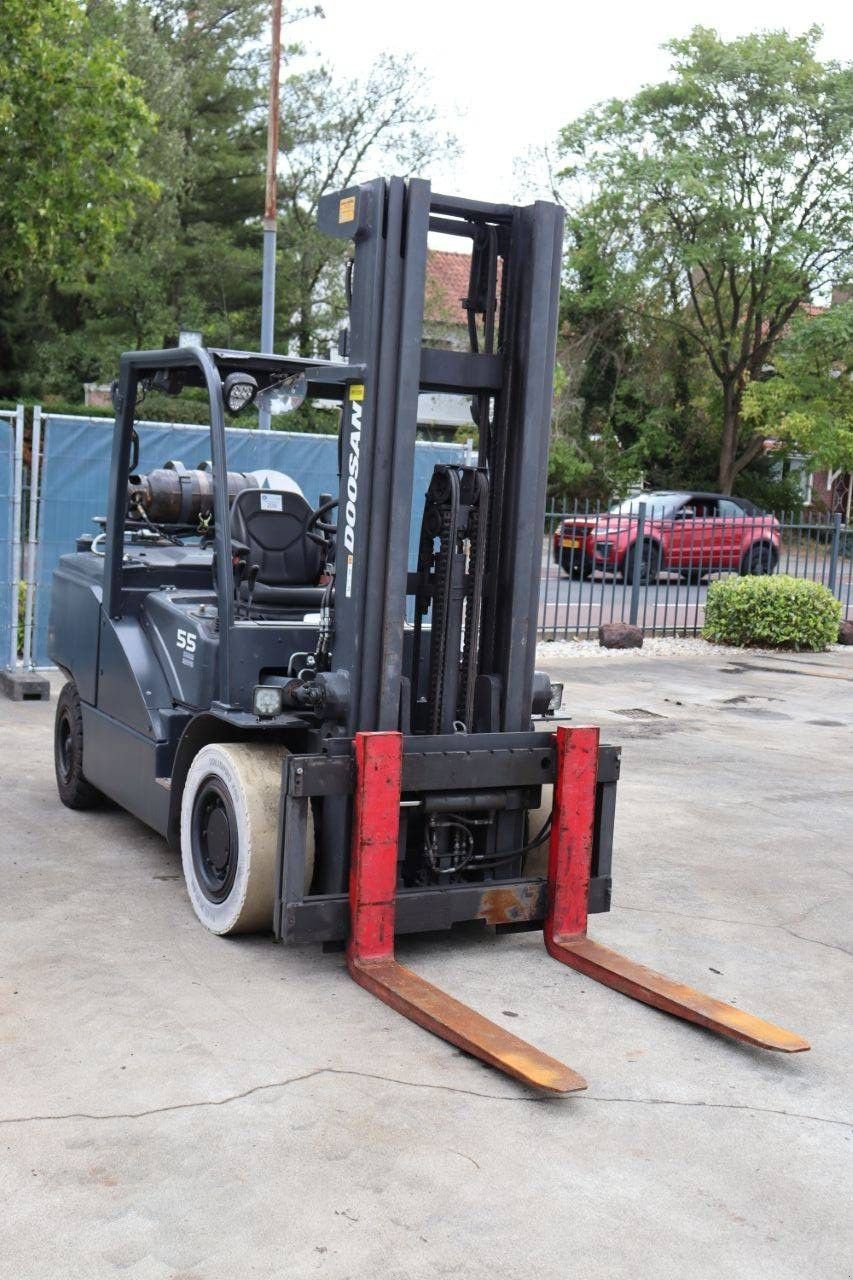 Frontstapler typu Doosan G55C-7, Gebrauchtmaschine v Antwerpen (Obrázek 8)