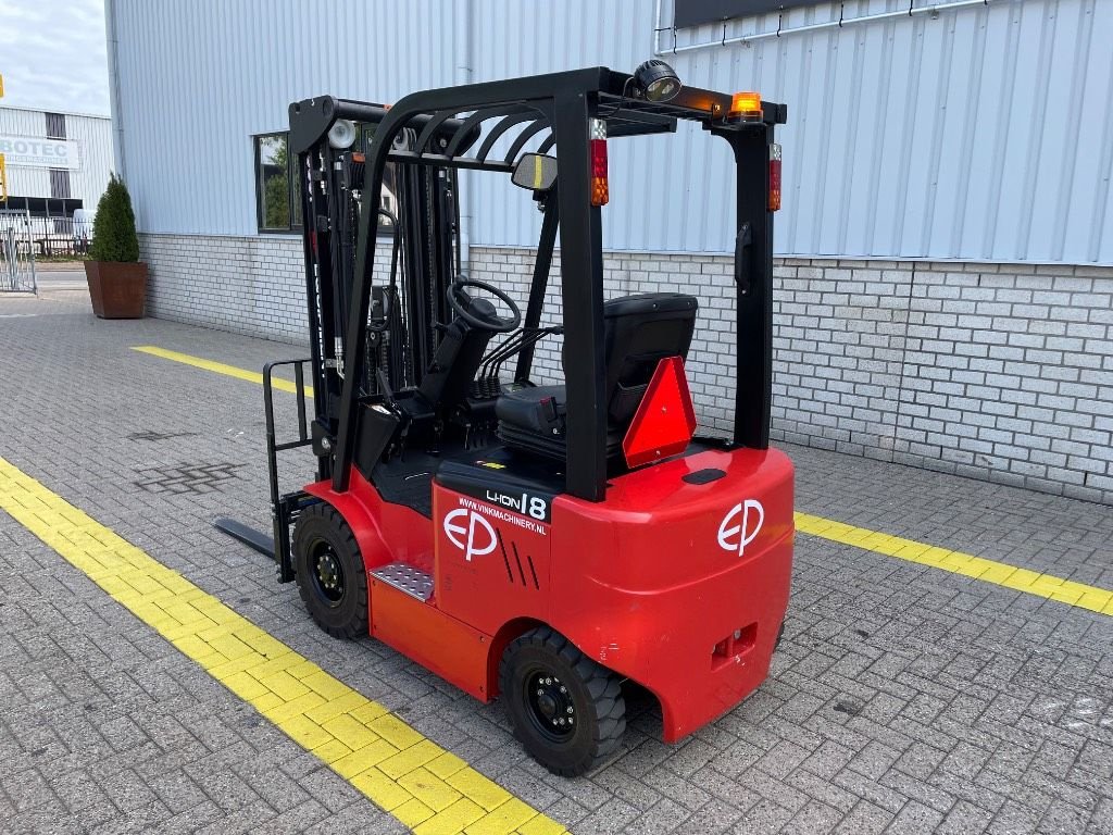 Frontstapler typu EP EFL 181, Gebrauchtmaschine v WIJCHEN (Obrázek 11)