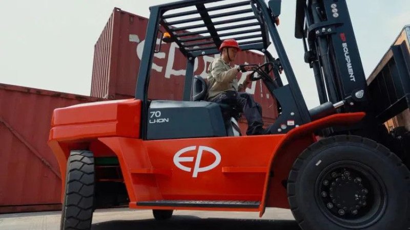 Frontstapler des Typs EP EFL 702 elektrische heftruck (7.000 kg), Gebrauchtmaschine in Andelst (Bild 3)