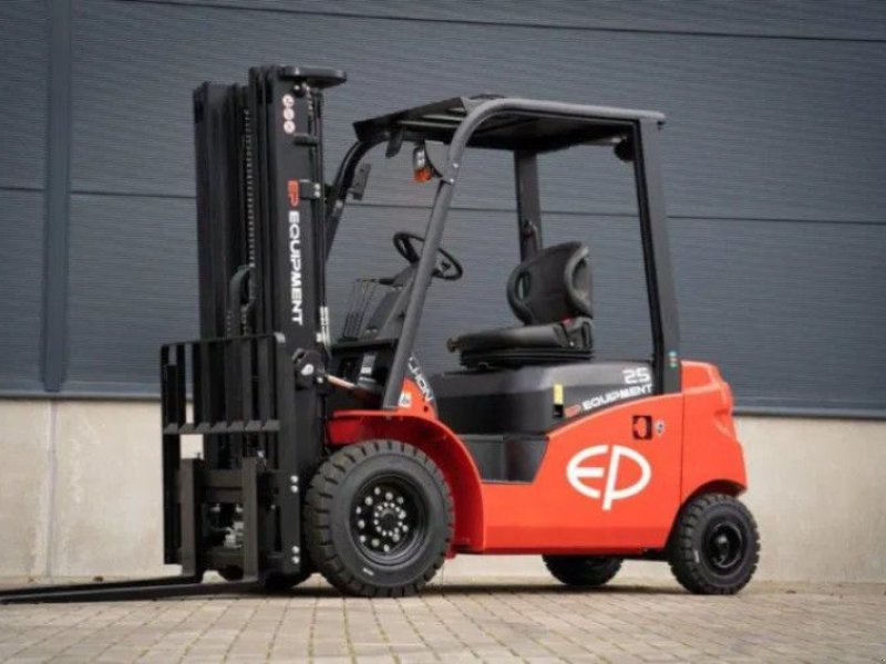 Frontstapler des Typs EP EFL253 S elektrische heftruck (2.500 kg), Neumaschine in Andelst