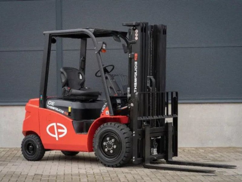 Frontstapler of the type EP EFL303-S elektrische heftruck (3.000 kg), Neumaschine in Andelst (Picture 1)