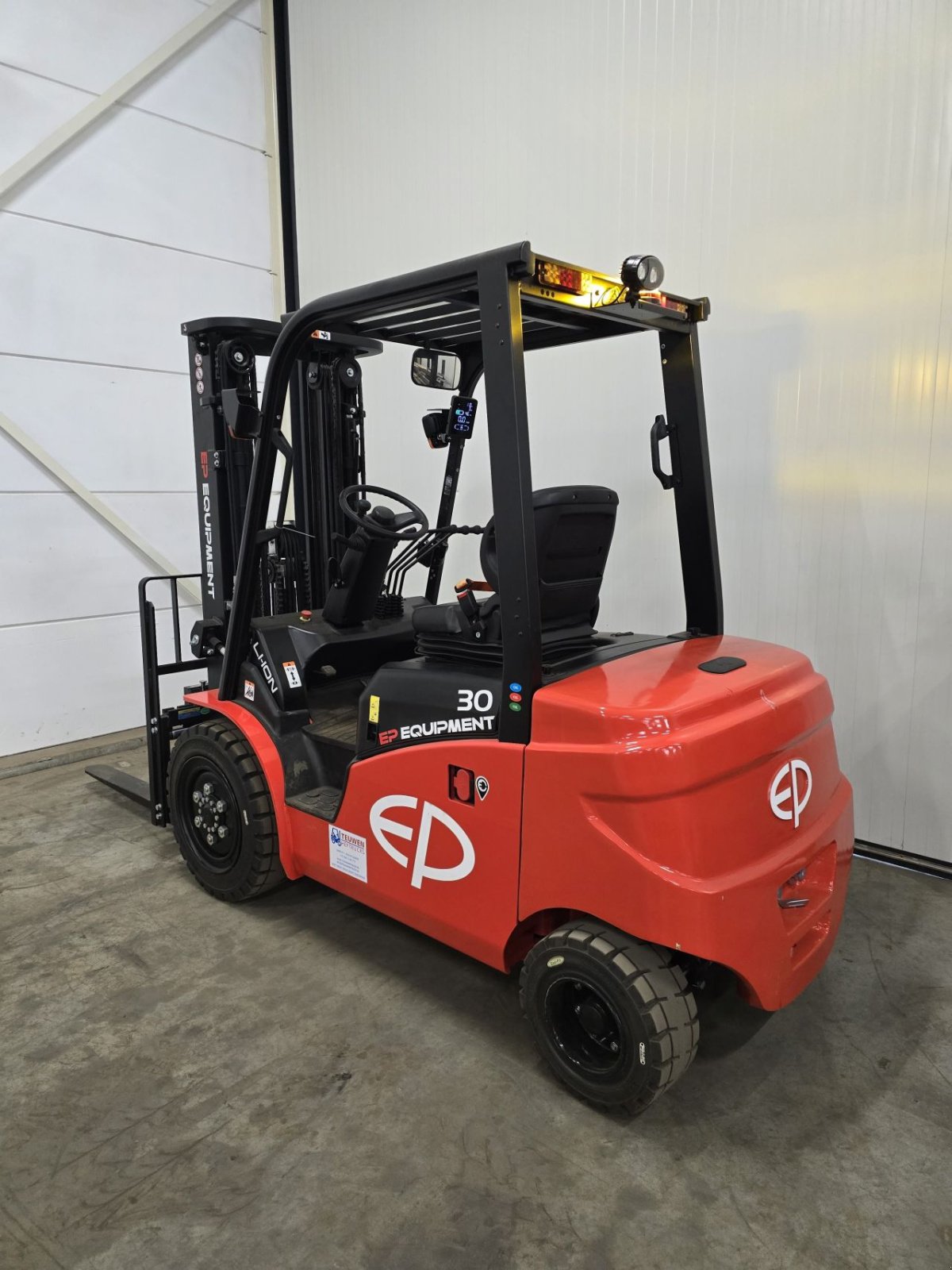 Frontstapler of the type EP EFL303, Neumaschine in Vlierden (Picture 1)