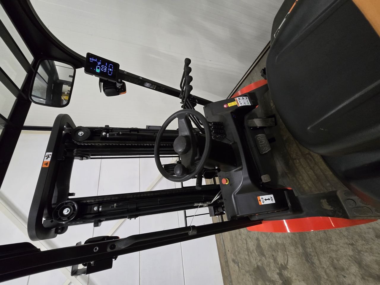 Frontstapler of the type EP EFL303, Neumaschine in Vlierden (Picture 5)