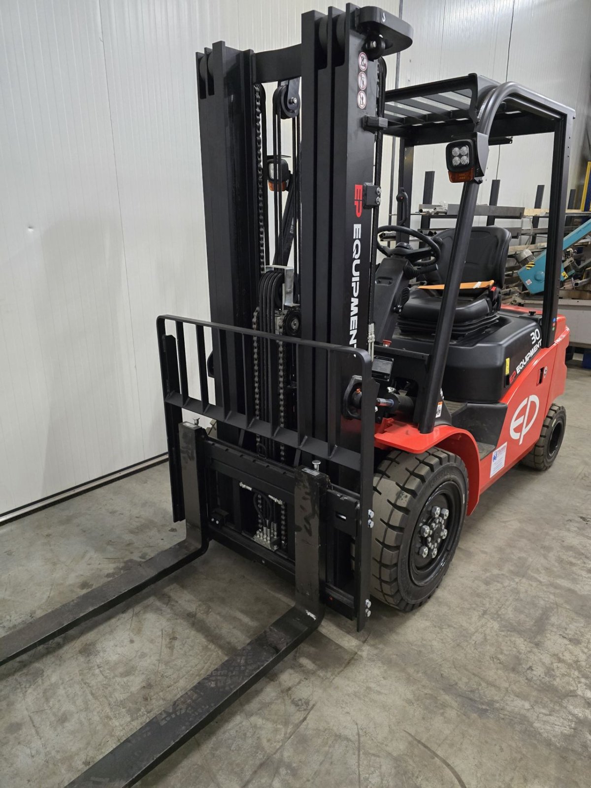 Frontstapler of the type EP EFL303, Neumaschine in Vlierden (Picture 4)