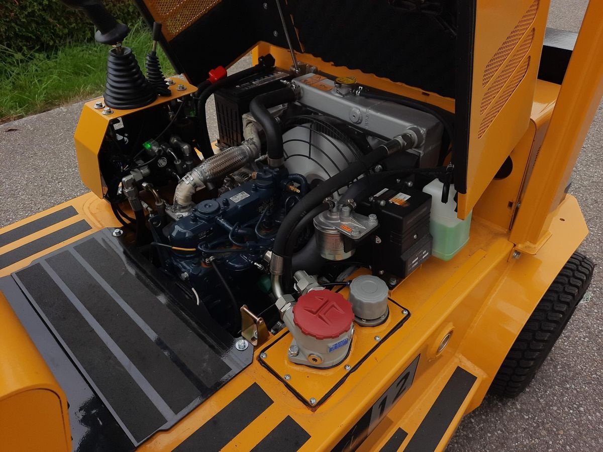 Frontstapler des Typs Eurotrac AGRI-12 GELÄNDESTAPLER, Vorführmaschine in Burgkirchen (Bild 7)