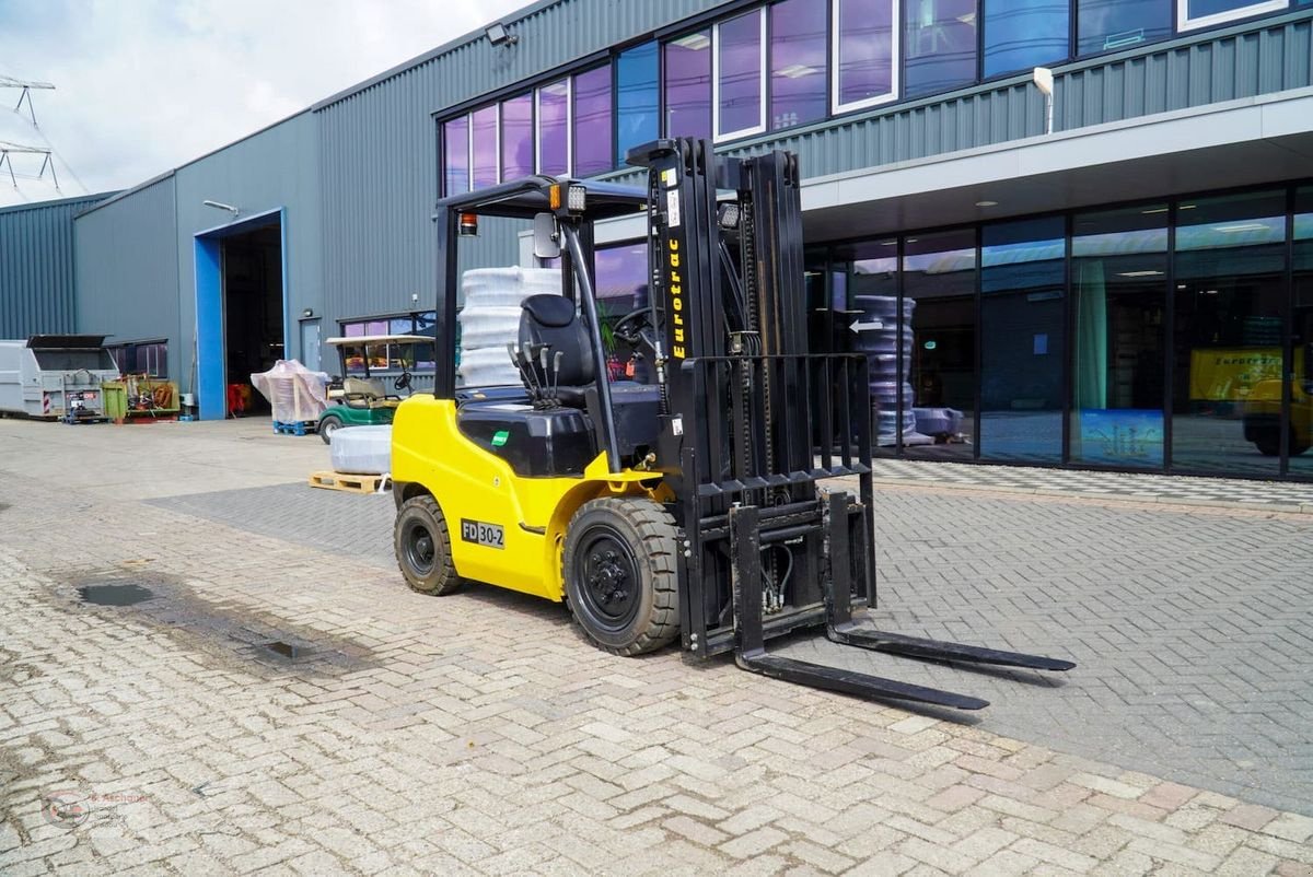 Frontstapler del tipo Eurotrac Eurotrac FD30-II, Neumaschine In Dimbach (Immagine 7)