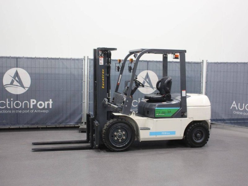 Frontstapler tipa Eurotrac FB30, Gebrauchtmaschine u Antwerpen (Slika 1)