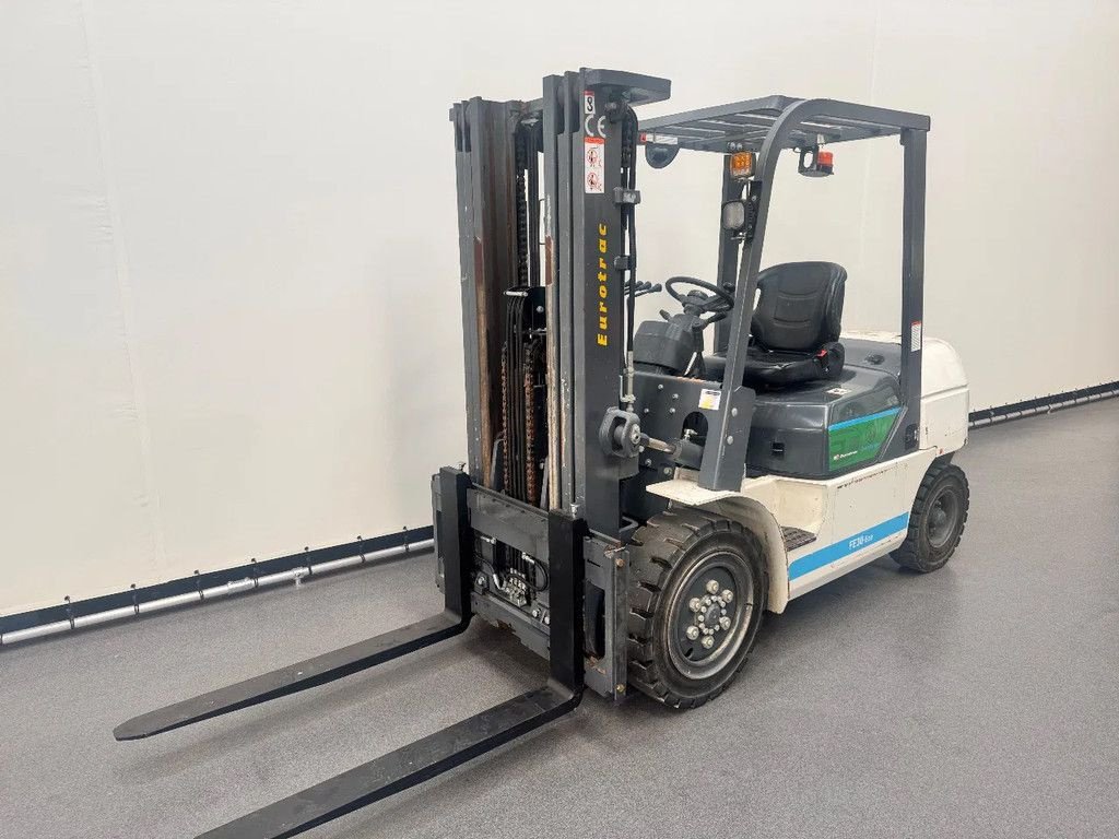 Frontstapler of the type Eurotrac FB30, Gebrauchtmaschine in Culemborg (Picture 9)