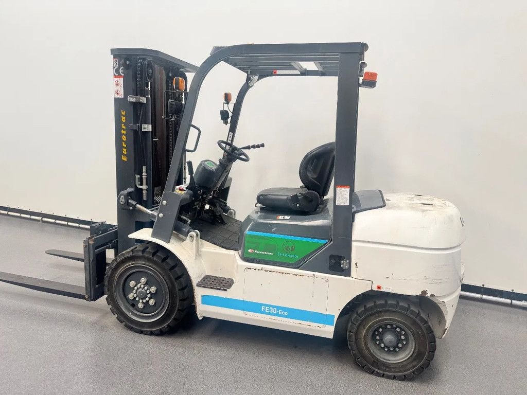 Frontstapler of the type Eurotrac FB30, Gebrauchtmaschine in Culemborg (Picture 5)