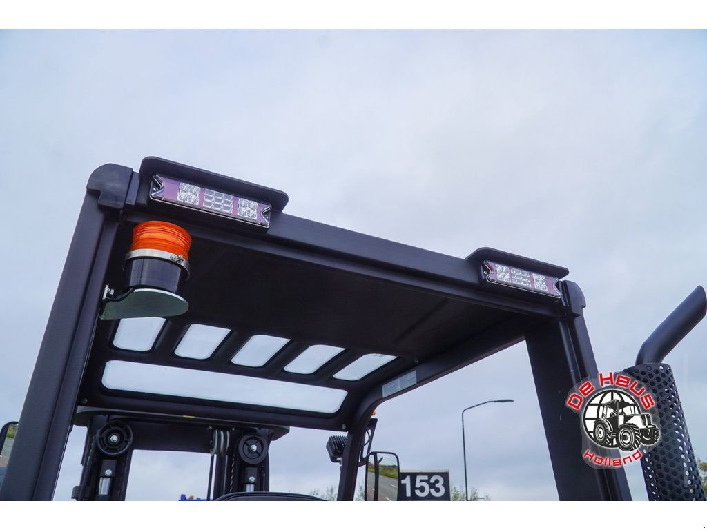 Frontstapler des Typs Eurotrac FD30-1, Neumaschine in MIJNSHEERENLAND (Bild 11)