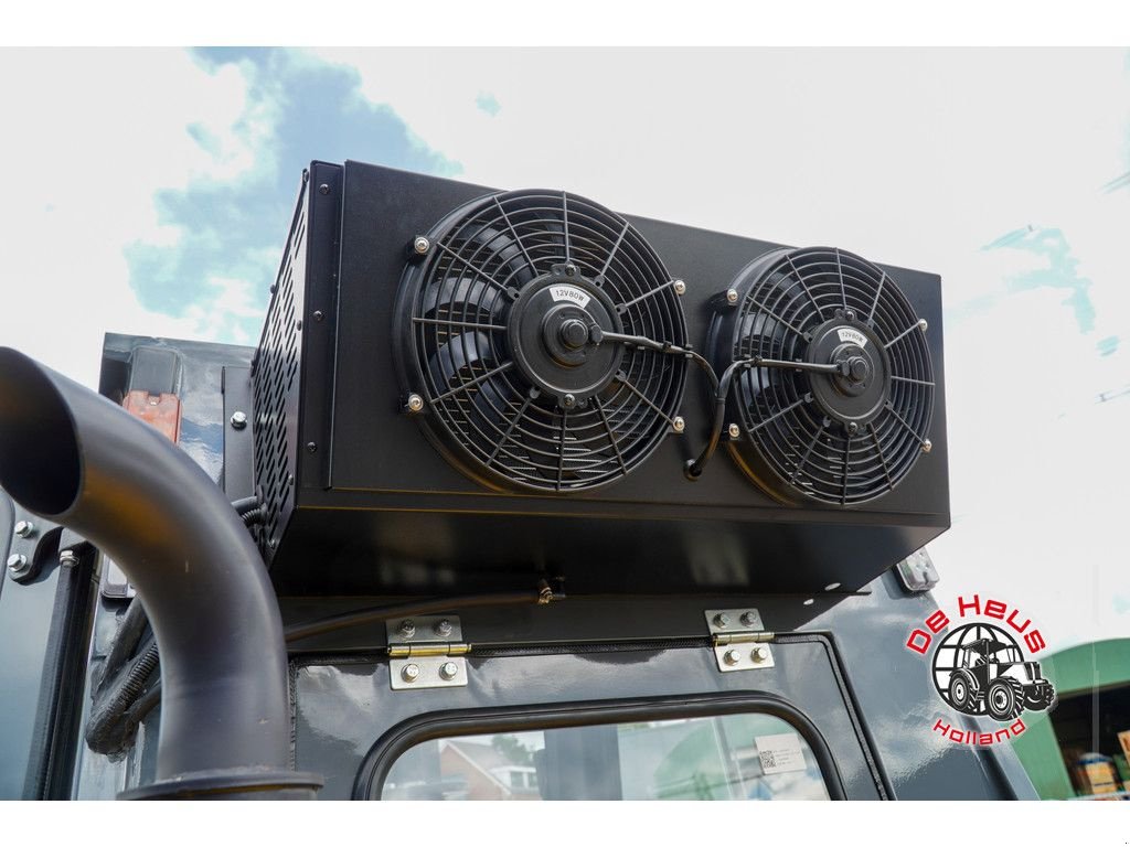 Frontstapler des Typs Eurotrac FD35-RT, Neumaschine in MIJNSHEERENLAND (Bild 9)