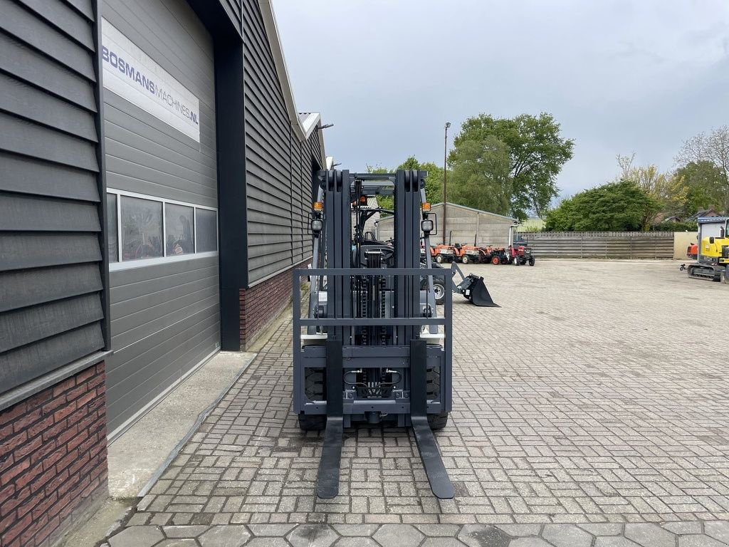 Frontstapler des Typs Eurotrac FE30 ECO electrische heftruck NIEUW, Neumaschine in Neer (Bild 9)