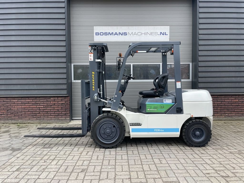 Frontstapler des Typs Eurotrac FE30 ECO electrische heftruck NIEUW, Neumaschine in Neer (Bild 1)