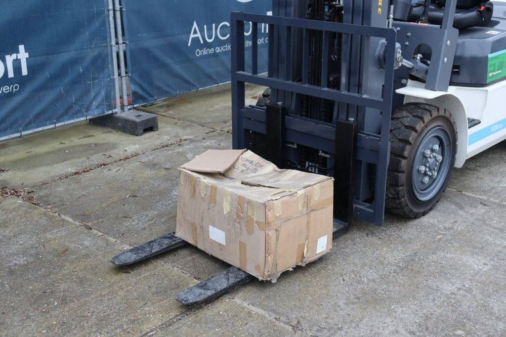 Frontstapler des Typs Eurotrac FE30-Eco, Gebrauchtmaschine in Antwerpen (Bild 11)