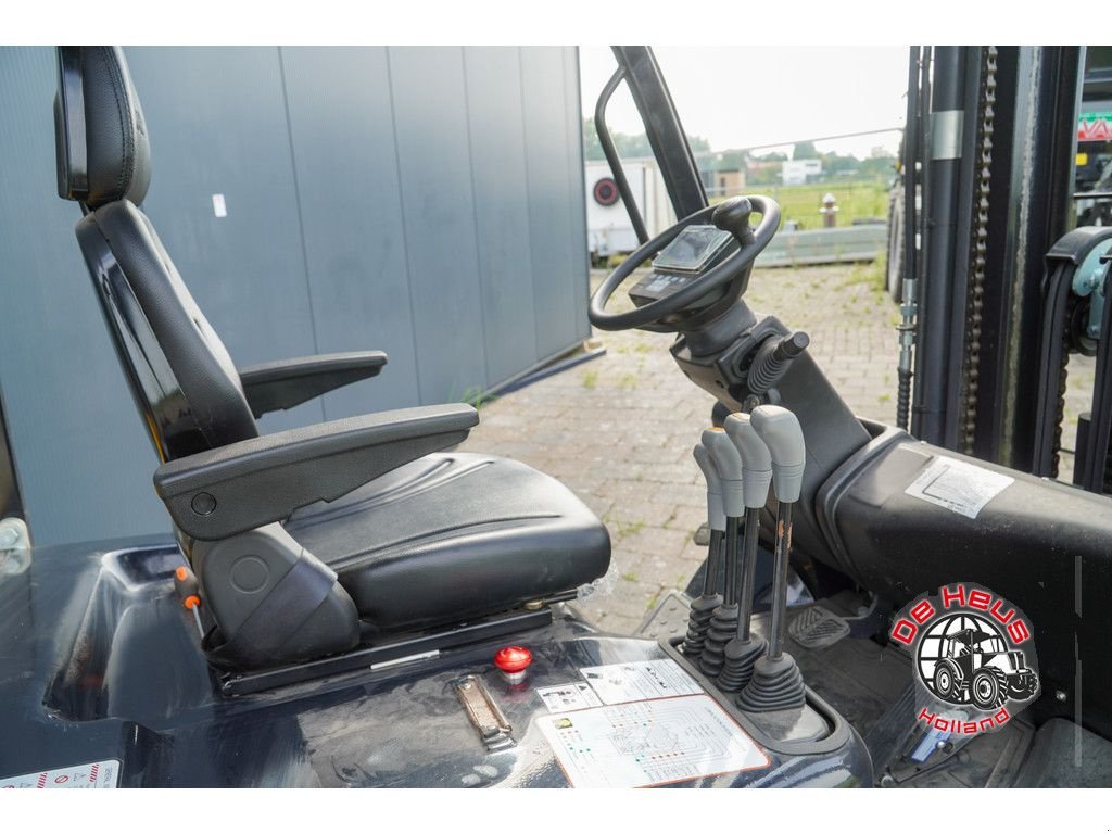 Frontstapler of the type Eurotrac FE35-LT, Neumaschine in MIJNSHEERENLAND (Picture 5)