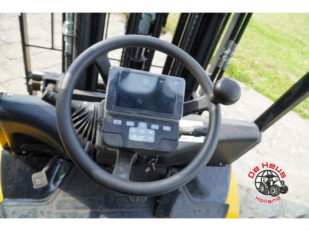 Frontstapler of the type Eurotrac FE35-LT, Neumaschine in MIJNSHEERENLAND (Picture 6)