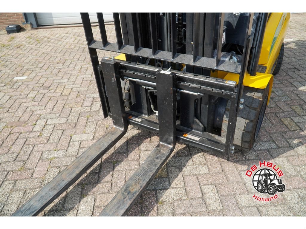 Frontstapler of the type Eurotrac FE35-LT, Neumaschine in MIJNSHEERENLAND (Picture 2)