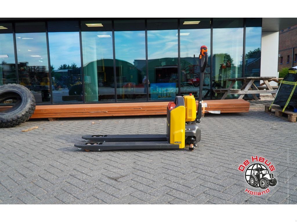 Frontstapler des Typs Eurotrac PT20 (CBD20), Neumaschine in MIJNSHEERENLAND (Bild 5)