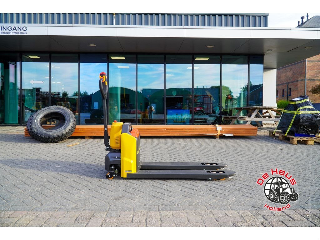 Frontstapler des Typs Eurotrac PT20 (CBD20), Neumaschine in MIJNSHEERENLAND (Bild 2)