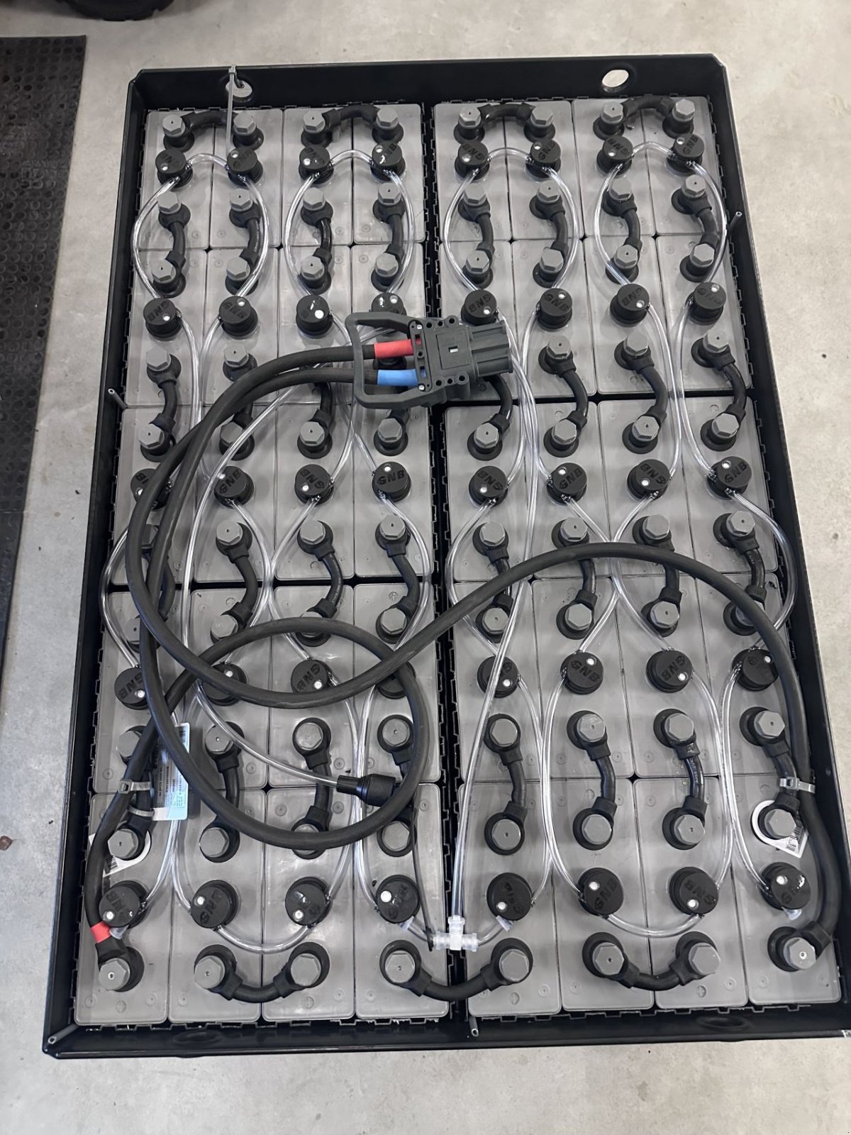 Frontstapler du type Exide 4pzs500, Neumaschine en Reusel (Photo 3)