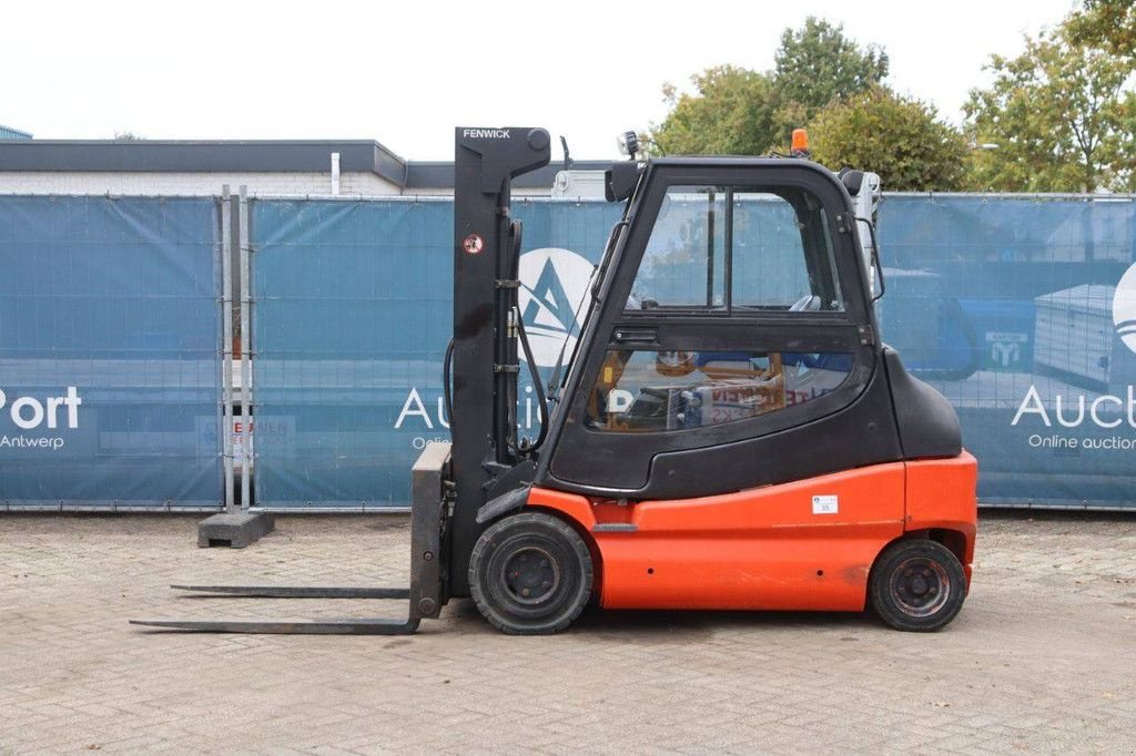 Frontstapler typu Fenwick E30/02, Gebrauchtmaschine w Antwerpen (Zdjęcie 2)