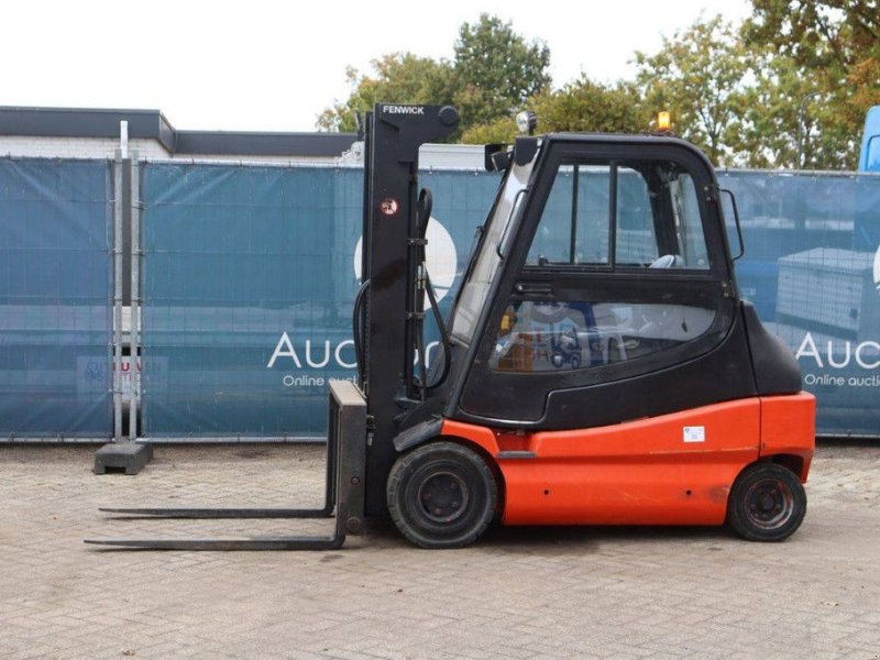 Frontstapler typu Fenwick E30/02, Gebrauchtmaschine v Antwerpen (Obrázok 1)