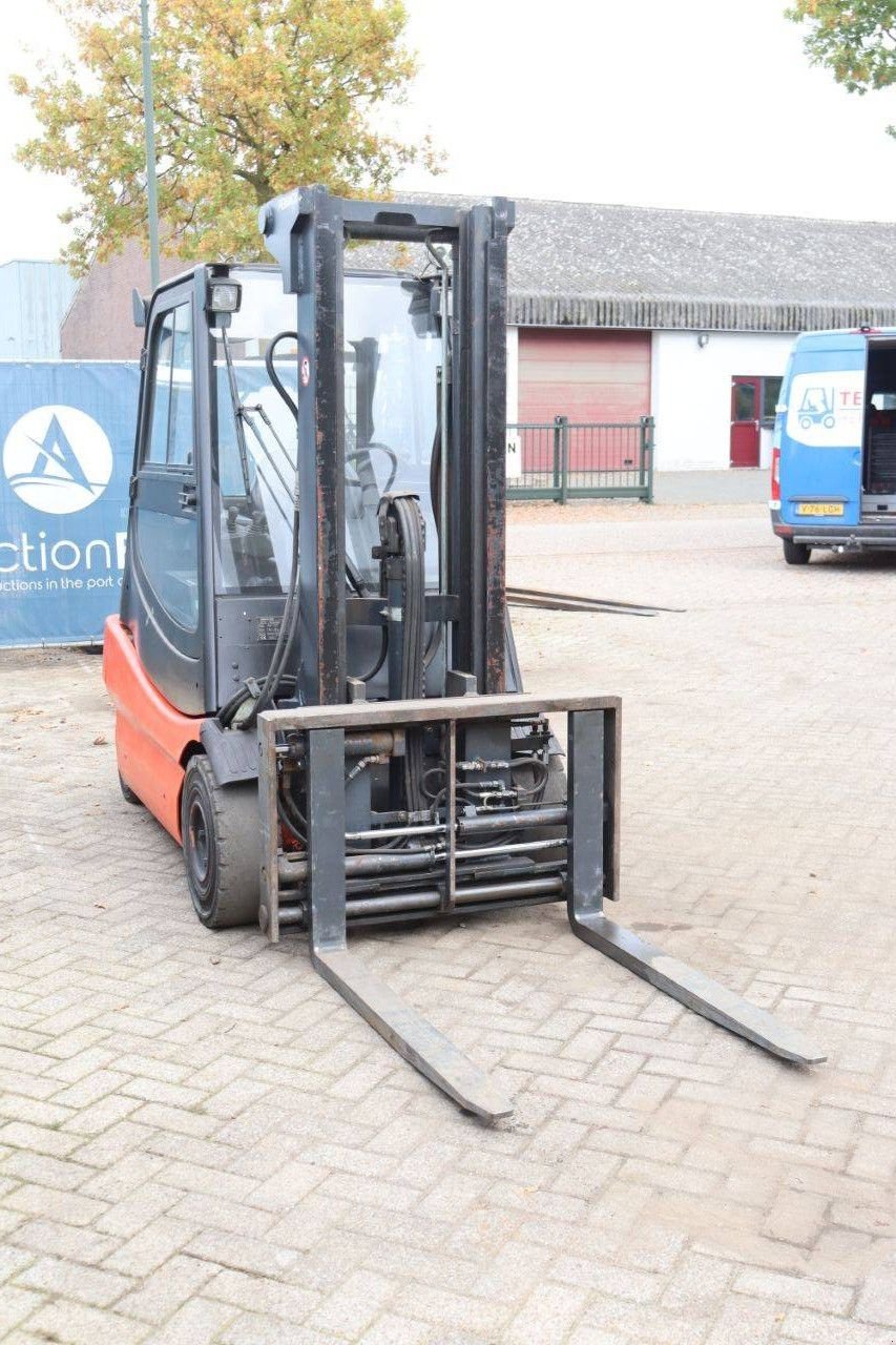 Frontstapler typu Fenwick E30/02, Gebrauchtmaschine w Antwerpen (Zdjęcie 8)