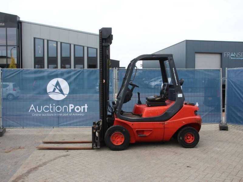 Frontstapler of the type Fenwick H25, Gebrauchtmaschine in Antwerpen (Picture 1)