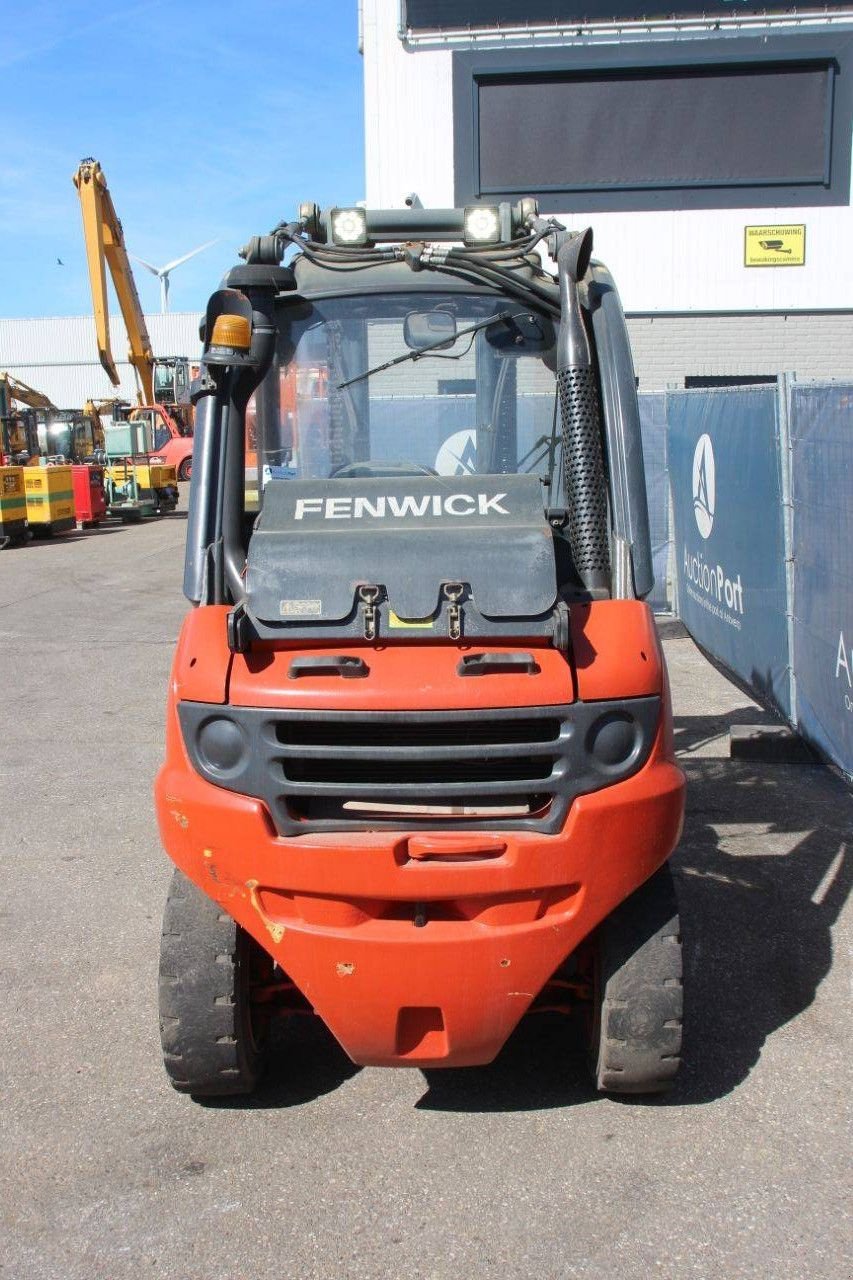 Frontstapler typu Fenwick H40T, Gebrauchtmaschine v Antwerpen (Obrázok 4)