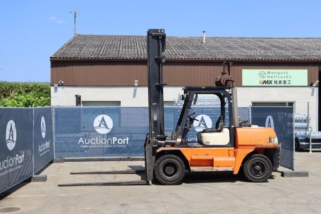 Frontstapler от тип Halla HDF70, Gebrauchtmaschine в Antwerpen (Снимка 1)