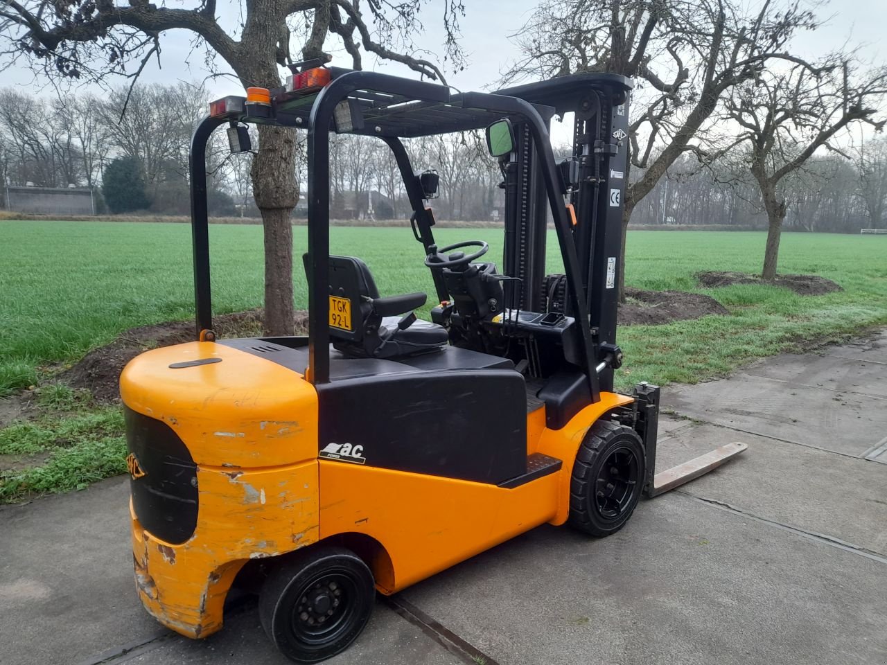 Frontstapler des Typs Hangcha CPD35J, Gebrauchtmaschine in Veenendaal (Bild 3)