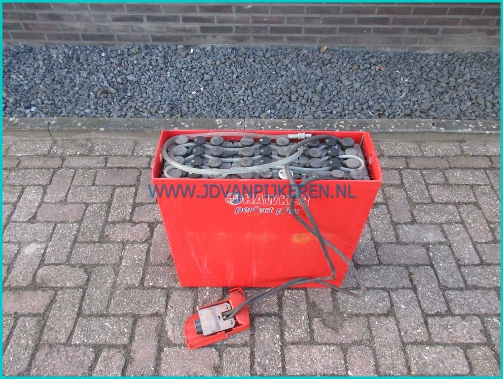Frontstapler tip Hawker 24v 250ah, Gebrauchtmaschine in IJsselmuiden (Poză 1)