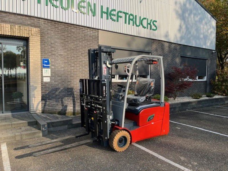 Frontstapler des Typs Heli CPD20SQ-A2LIG3-M, Neumaschine in EMMELOORD (Bild 1)