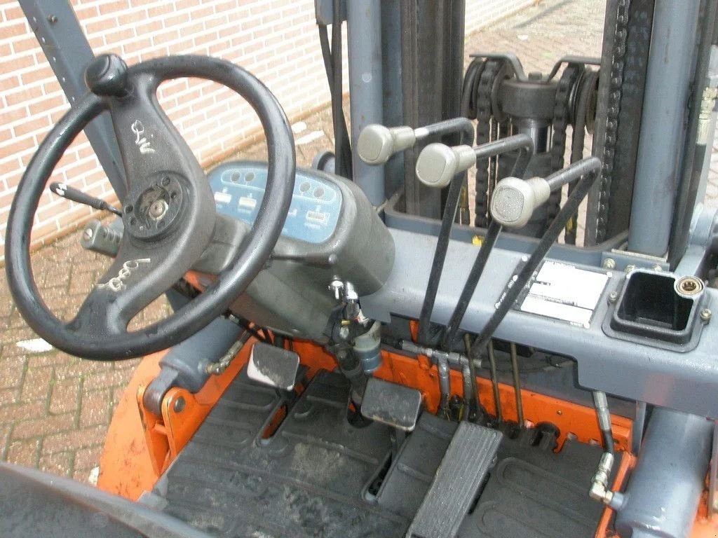 Frontstapler des Typs Heli CPQD35, Gebrauchtmaschine in Barneveld (Bild 2)