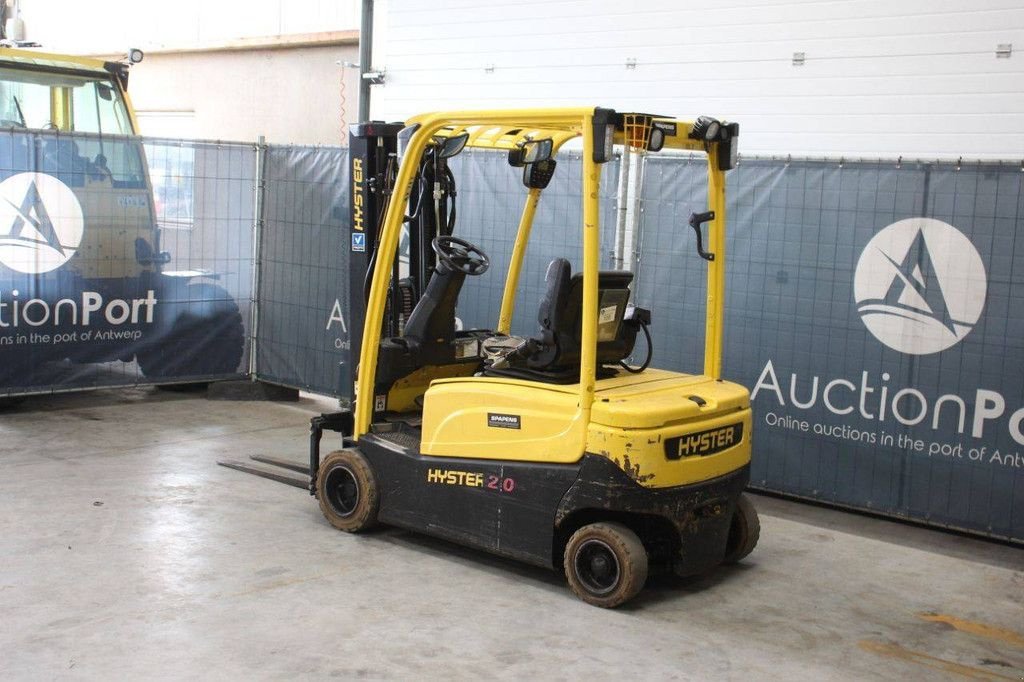 Frontstapler от тип Hyster 2.0, Gebrauchtmaschine в Antwerpen (Снимка 3)